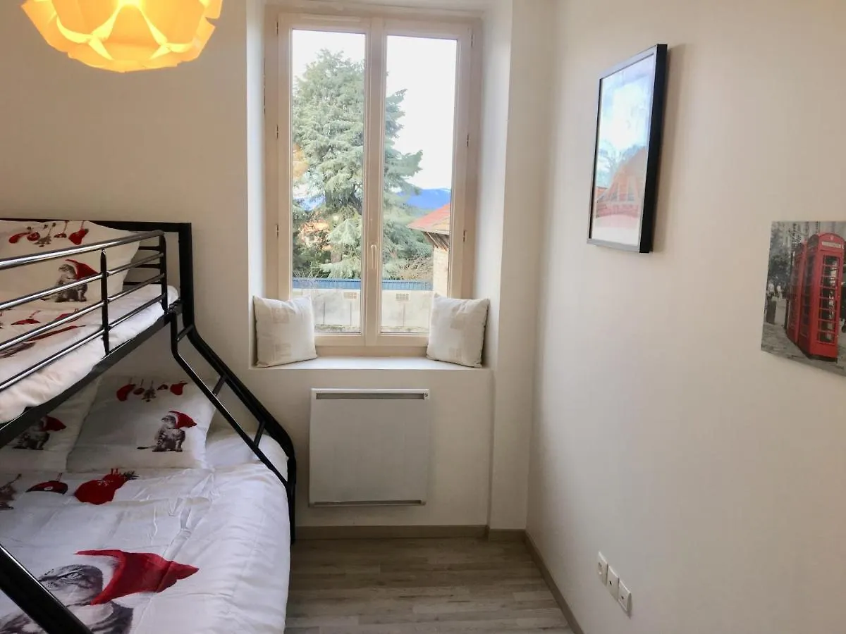 Proche De Walibi,Appartement 4 Personnes Tout Confort Au Calme Corbelin France