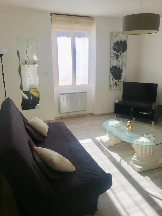 Proche De Walibi,Appartement 4 Personnes Tout Confort Au Calme Corbelin