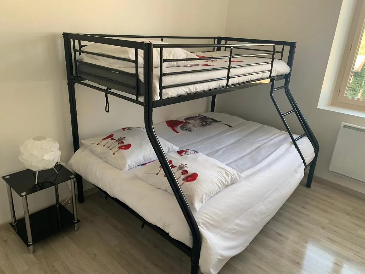 Proche De Walibi,Appartement 4 Personnes Tout Confort Au Calme Corbelin 0*,  France