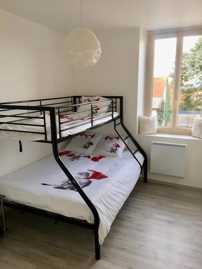 Proche De Walibi,Appartement 4 Personnes Tout Confort Au Calme Corbelin 0*,  France